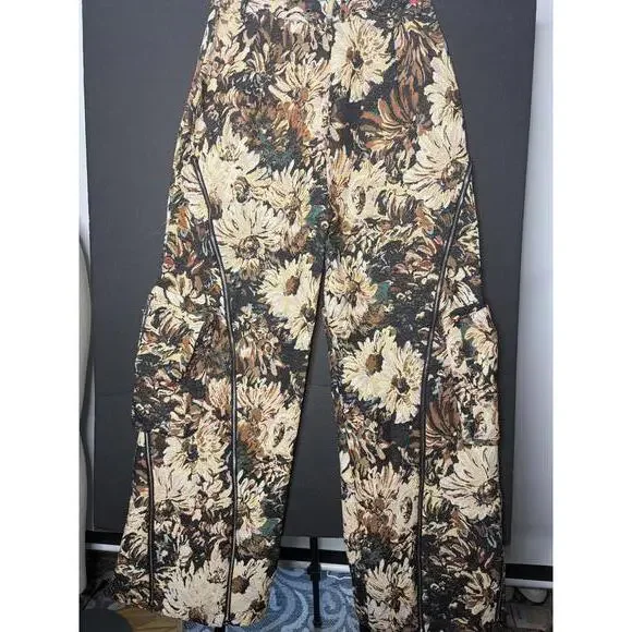 AKIRA - FANTASY CAPTURED BROCADE CARGO PANT - L - Picture 8 of 12